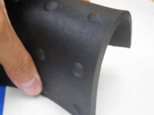 使い勝手が良いリサイクルゴムが人気です