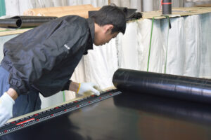 ゴムシートドットコム物流倉庫にて(2)