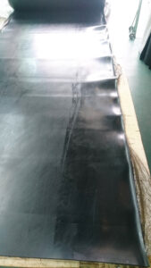 大きなサイズ（天然ゴム3mm×1000×10M）のワケあり品が出ました！