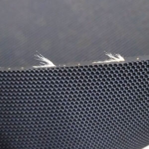 補強布入りゴムの両面エンボスタイプ　裂けにくい滑りにくい