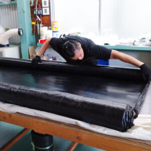 【超幅広ゴムシート】2M幅のゴムシートも切り売りしています！