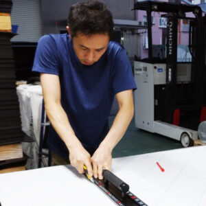 【カッターマット】ゴムシートをカッターで切るときにとても重要！