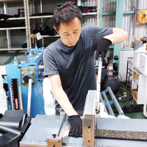 【卓上ギロチンカッター】手間いらずでゴムをらくらくカット！