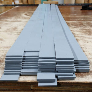 耐候性ゴム グレー色 帯切カットの事例