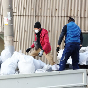 ゴムくずの廃棄処分を専門業者にお願いしています