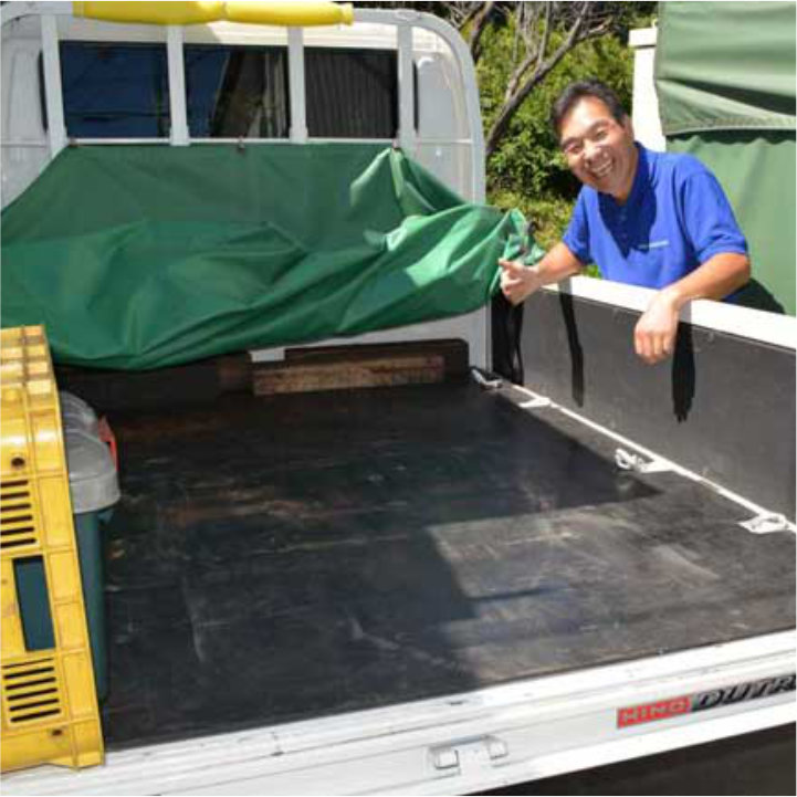 浅井金型株式会社様のトラックの荷台にゴムマットを使っていただきました！