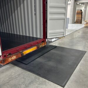 フォークリフト作業時の床の嵩上げ