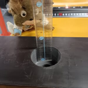 ゴムにザグリ穴を加工することができます