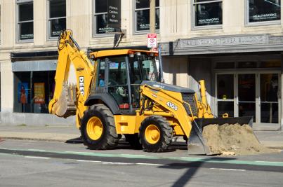 重機から道路を保護